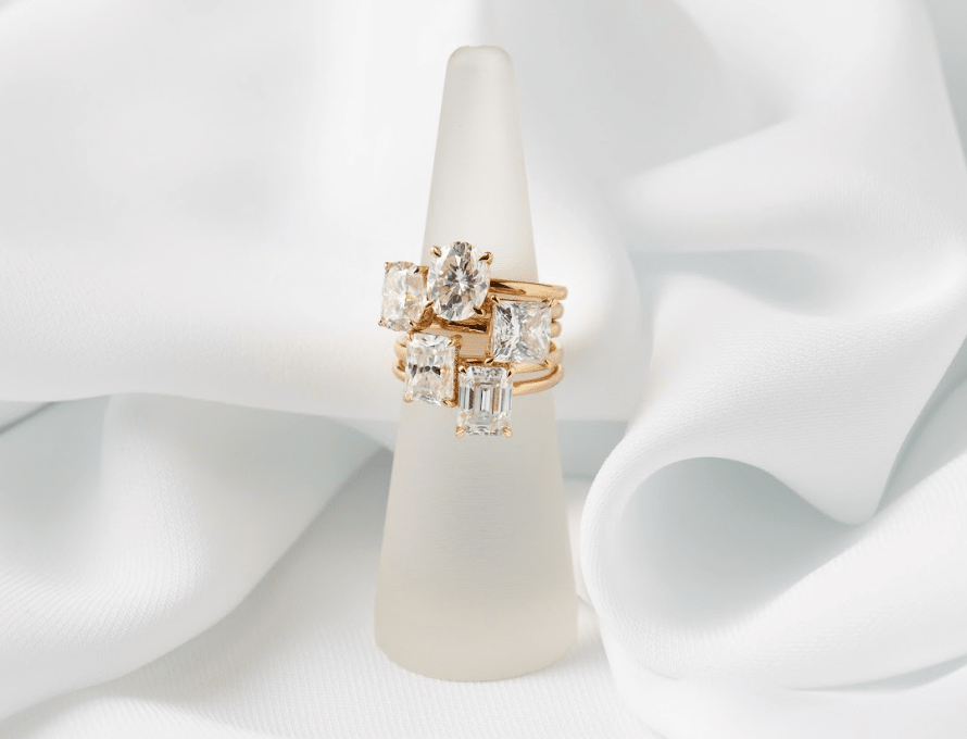 Will Moissanite Pass a Diamond Test? (8-Minute Read) - Moissanite Engagement Rings