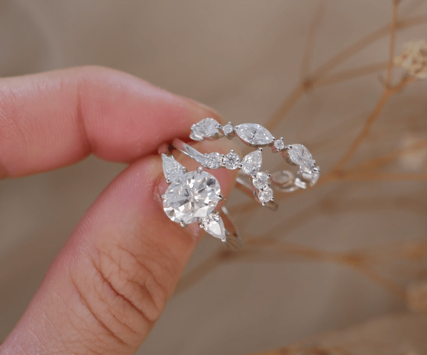 Do Lab-Grown Diamonds Have Inclusions and Other Differences Compared to Mined Diamonds? - Moissanite Engagement Rings