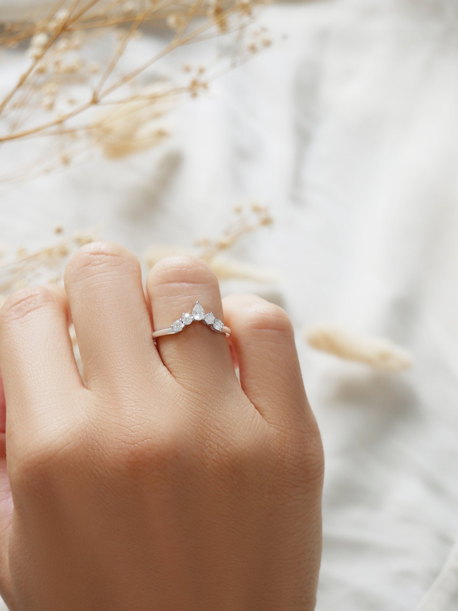 Curved Cluster Diamond Wedding Band - Moissanite Engagement Rings