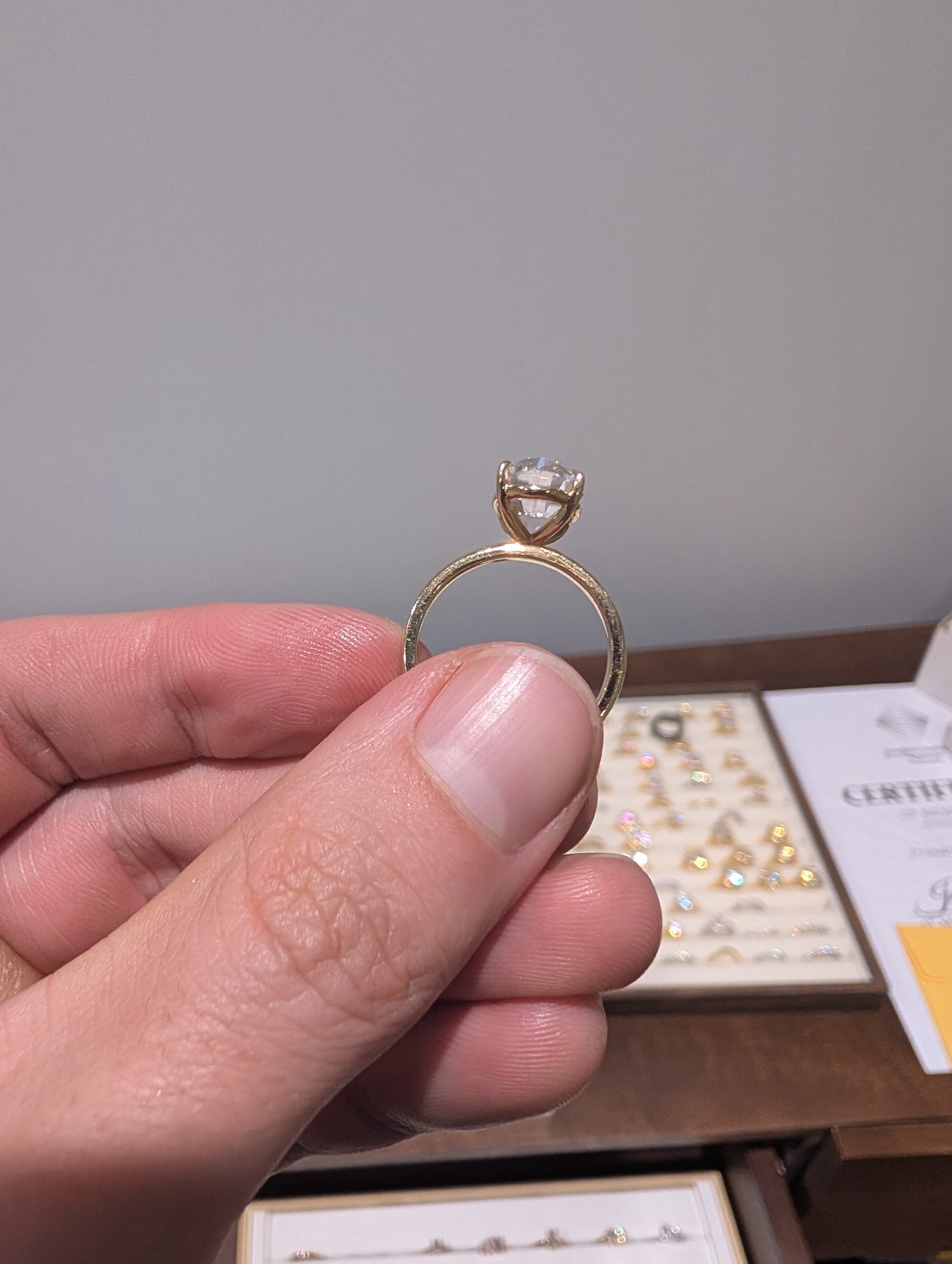 3 Carat Oval Moissanite | Solitaire design Size L 18k Yellow gold