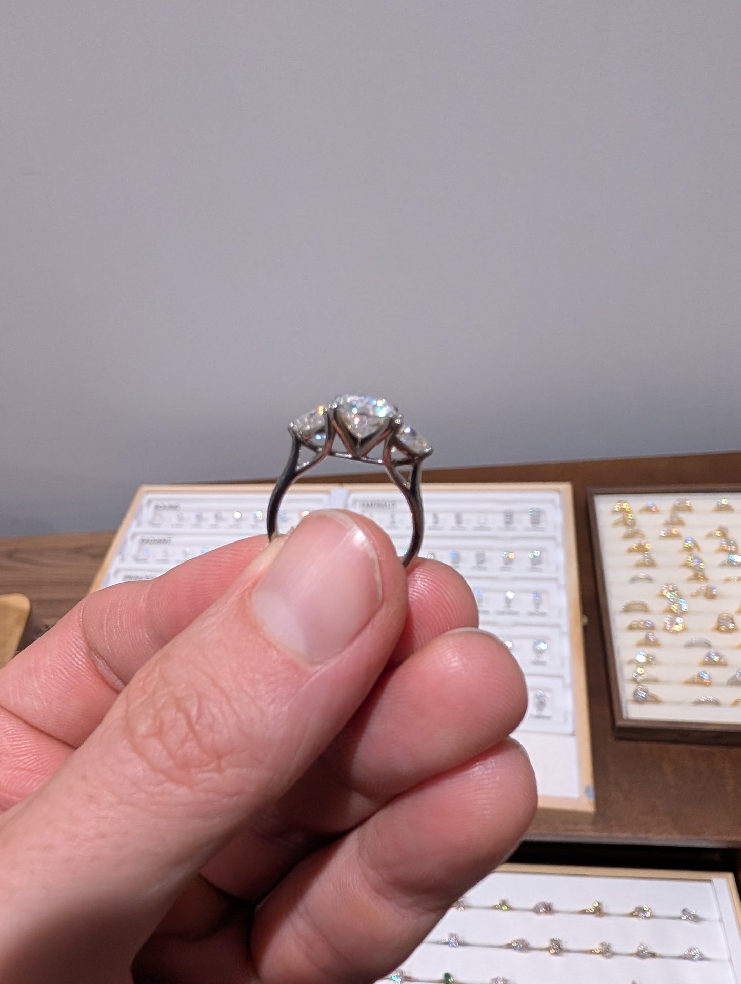 2ct Round Trilogy