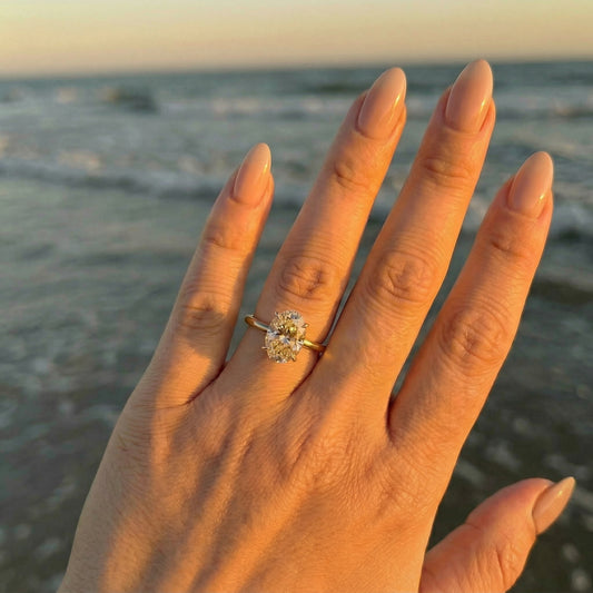Oval Solitaire Diamond Engagement Ring - Moissanite Engagement Rings