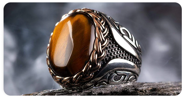 Engagement ring showcase