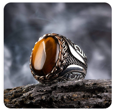 Engagement ring showcase