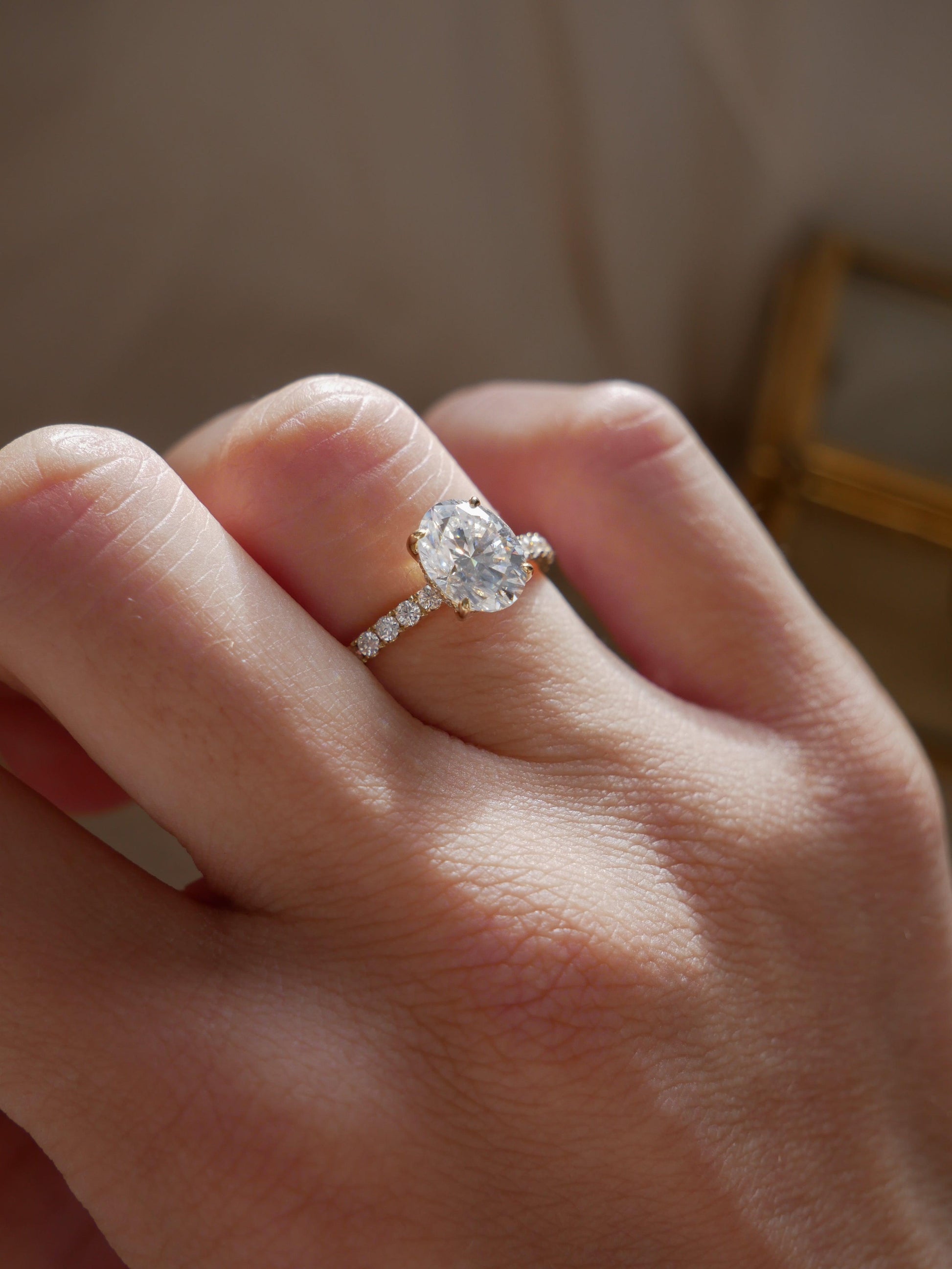 Oval 4 Claw With Full Pavé - moissaniteengagementrings