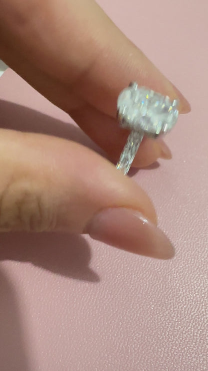 Oval Dovetail Pavé Platinum Moissanite Engagement Ring video