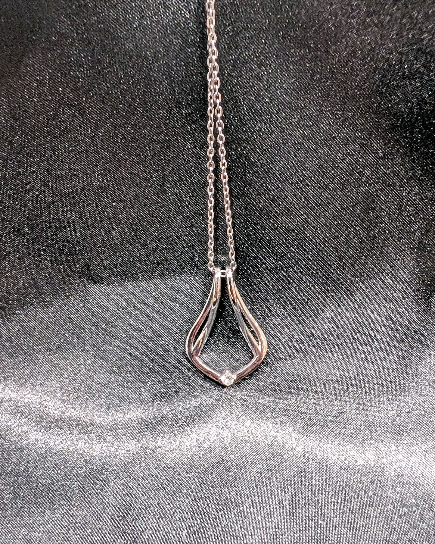 Silver Ring Holder Necklace pendant, empty