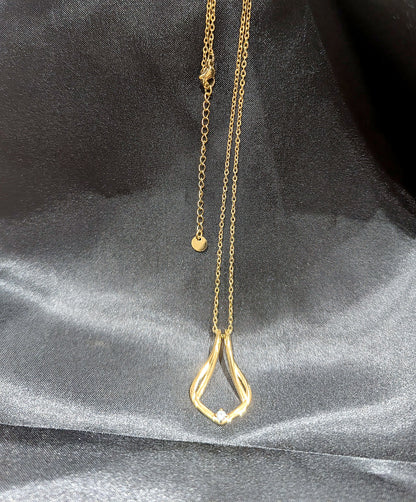 Gold Ring Holder Necklace showing full adjustable chain length